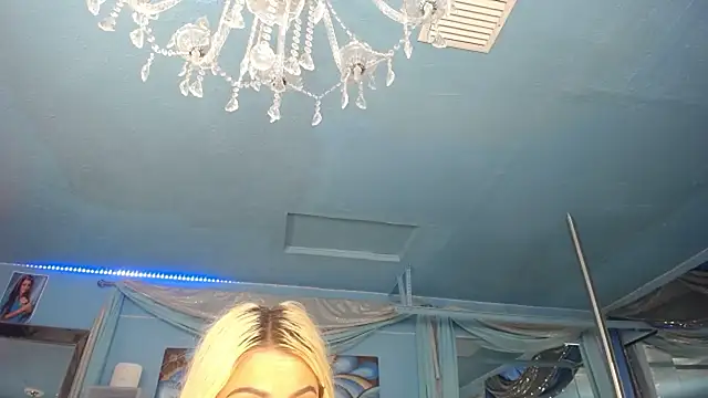 ADRIANNA FOX online show from 12, 6, 2026
