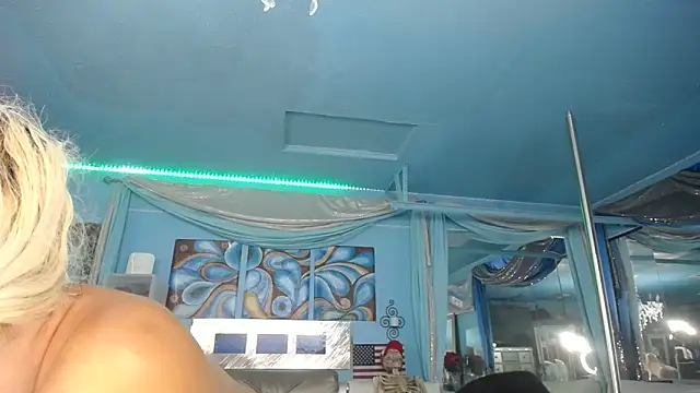 ADRIANNA FOX online show from 14, 6, 2026