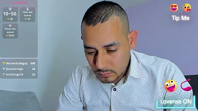 jhonyalzate2 online show from 16, 1, 2025