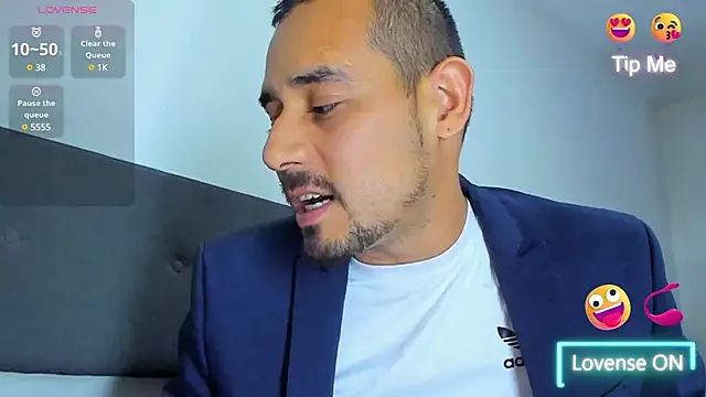 jhonyalzate2 online show from 27, 2, 2025