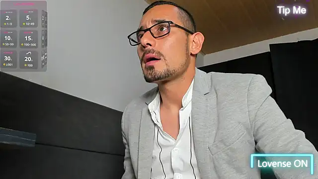 Snapshot of jhonyalzate2 chatting on 7, 7, 2026 jhonyalzate2 online show from 7, 7, 2026
