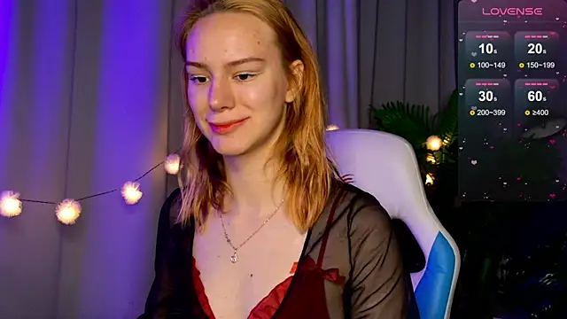 Snapshot of Ramona___ chatting on 13, 9, 2025 Ramona    online show from 13, 9, 2025