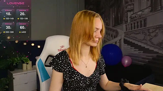 Snapshot of Ramona___ chatting on 17, 9, 2025 Ramona    online show from 17, 9, 2025