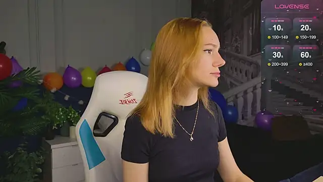 Snapshot of Ramona___ chatting on 18, 9, 2025 Ramona    online show from 18, 9, 2025