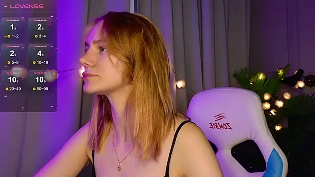 Snapshot of Ramona___ chatting on 19, 9, 2025 Ramona    online show from 19, 9, 2025
