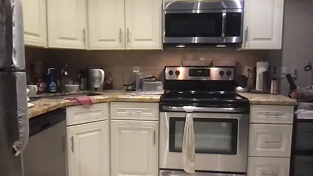 Snapshot of BigGuyMuscle chatting on 20, 12, 2025 BigGuyMuscle online show from 20, 12, 2025