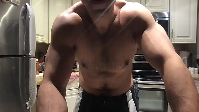 Snapshot of BigGuyMuscle chatting on 16, 1, 2026 BigGuyMuscle online show from 16, 1, 2026