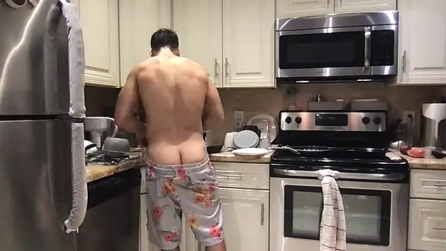 Snapshot of BigGuyMuscle chatting on 14, 2, 2026 BigGuyMuscle online show from 14, 2, 2026