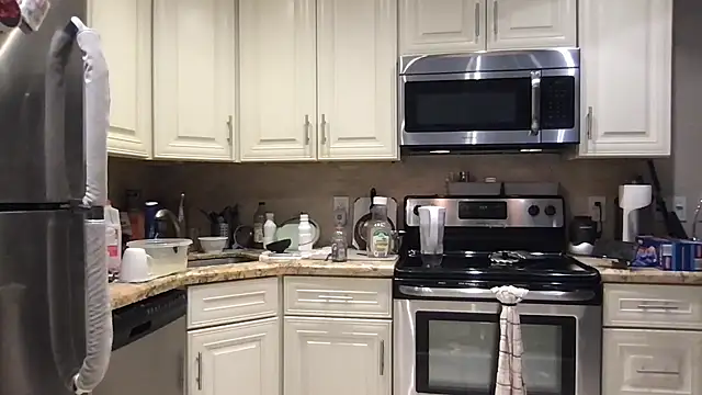 Snapshot of BigGuyMuscle chatting on 15, 2, 2026 BigGuyMuscle online show from 15, 2, 2026