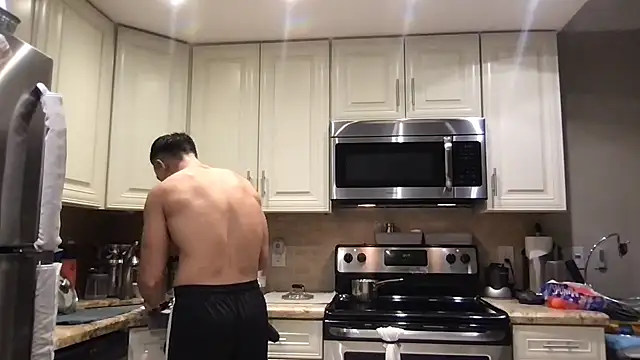 Snapshot of BigGuyMuscle chatting on 13, 3, 2026 BigGuyMuscle online show from 13, 3, 2026