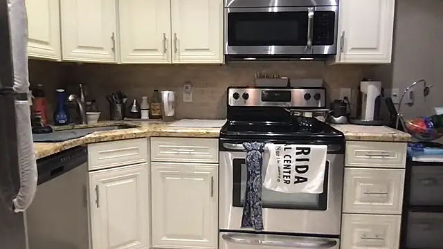 Snapshot of BigGuyMuscle chatting on 18, 3, 2026 BigGuyMuscle online show from 18, 3, 2026