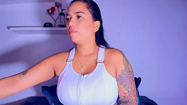 Snapshot of alexaa_walker chatting on 5, 3, 2025 alexaa walker online show from 5, 3, 2025