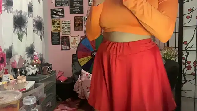 latinacubana online show from 2, 2, 2025