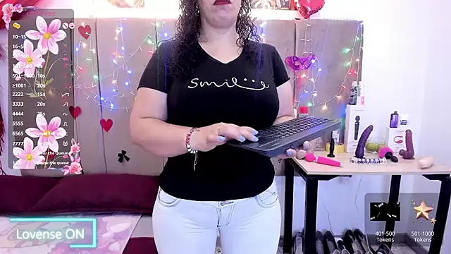 Snapshot of Zaly_mature chatting on 4, 3, 2026 Zaly mature online show from 4, 3, 2026