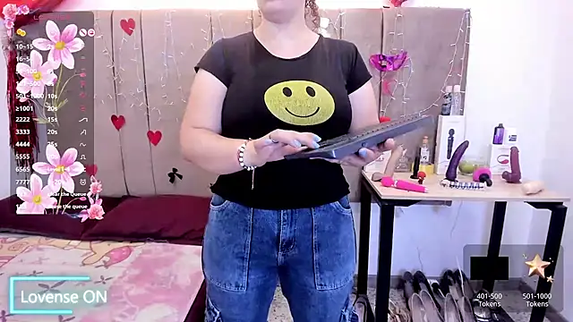 Snapshot of Zaly_mature chatting on 6, 3, 2026 Zaly mature online show from 6, 3, 2026