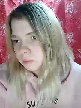 Snapshot of Zuli_Kiska chatting on 25, 12, 2024 Zuli Kiska online show from 25, 12, 2024