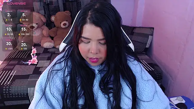 SaLomeJonees online show from 1, 10, 2025