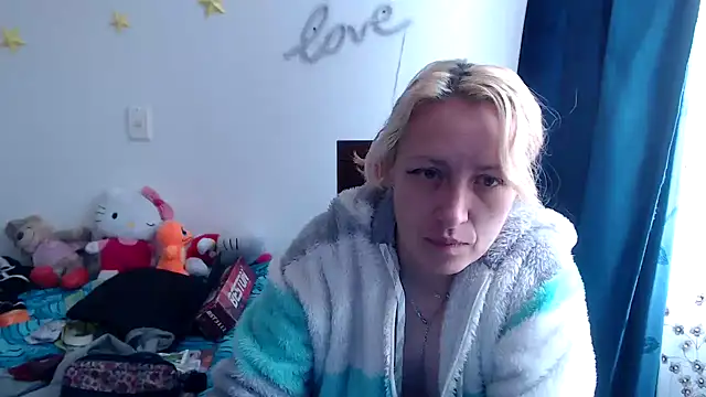 Snapshot of kittykalor09 chatting on 16, 12, 2024 kittykalor09 online show from 16, 12, 2024