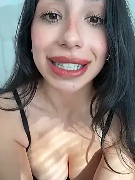Snapshot of LoveLillyy chatting on 7, 2, 2025 LoveLillyy online show from 7, 2, 2025