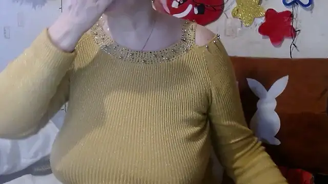 QueenLana online show from 22, 1, 2025