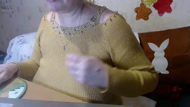 QueenLana online show from 3, 2, 2025