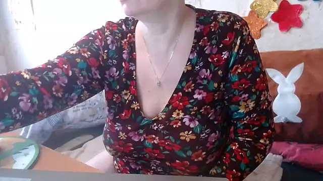 QueenLana online show from 6, 2, 2025