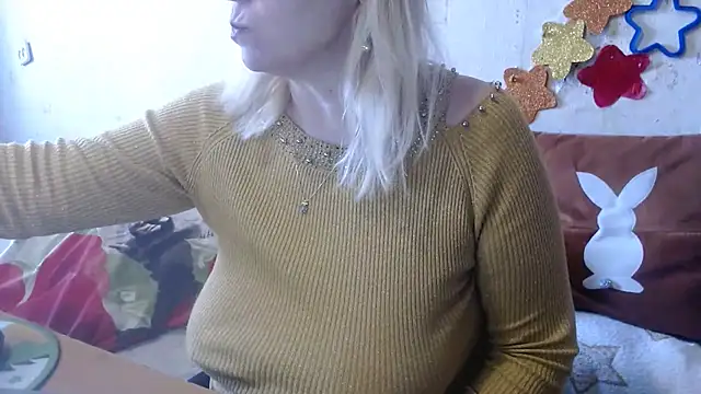 QueenLana online show from 24, 2, 2025