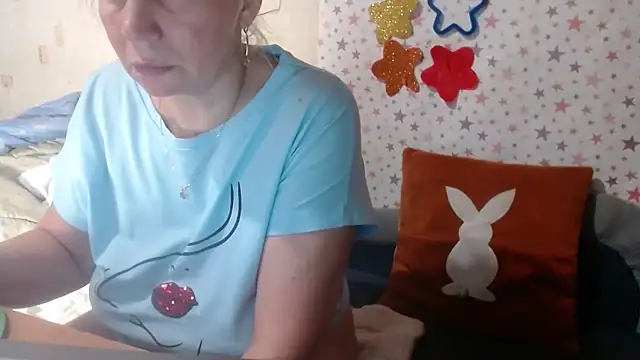 Snapshot of QueenLana chatting on 1, 12, 2025 QueenLana online show from 1, 12, 2025