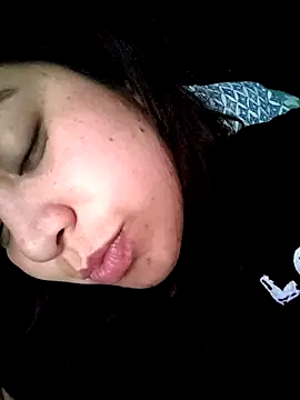 nicolcarrillo online show from 4, 1, 2025