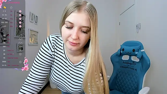 Snapshot of Adr1ana_ chatting on 15, 12, 2024 Adr1ana online show from 15, 12, 2024