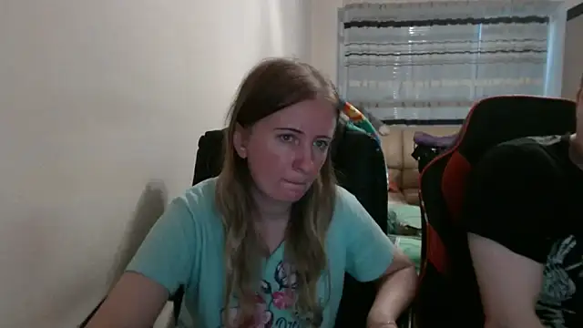 Snapshot of PeterAndJen chatting on 14, 9, 2025 PeterAndJen online show from 14, 9, 2025