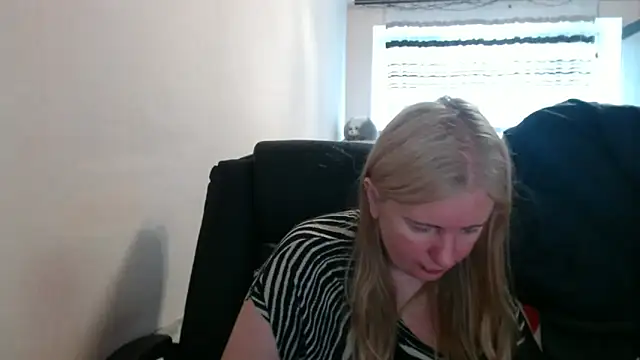PeterAndJen online show from 11, 5, 2026