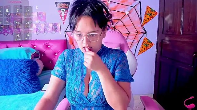 crissn0707 online show from 16, 10, 2025