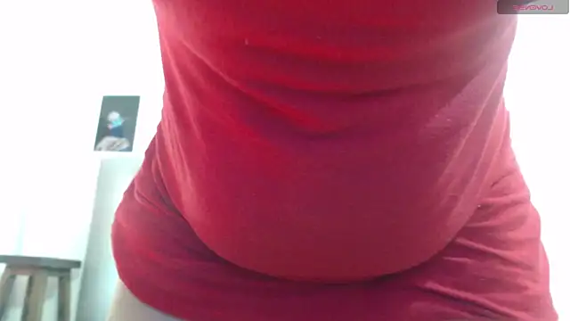 Snapshot of hornystepmommy chatting on 5, 3, 2025 hornystepmommy online show from 5, 3, 2025