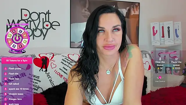 Snapshot of Tara_Bloss chatting on 7, 2, 2025 Tara Bloss online show from 7, 2, 2025