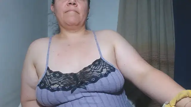 agathamiller01 online show from 4, 10, 2025