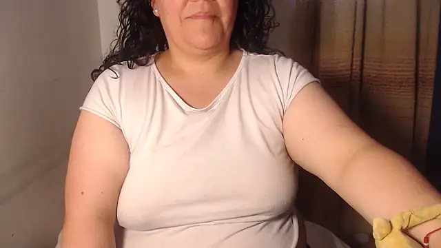 Snapshot of agathamiller01 chatting on 11, 3, 2026 agathamiller01 online show from 11, 3, 2026