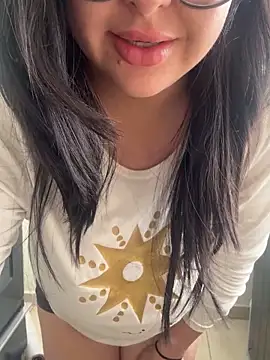 MileyGia online show from 18, 1, 2026