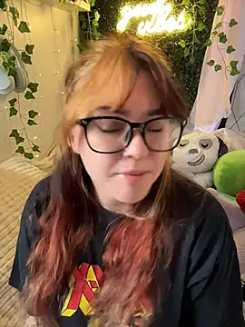 JennKenobi online show from 15, 7, 2026