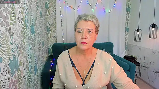 Snapshot of KathySunn chatting on 28, 12, 2024 KathySunn online show from 28, 12, 2024