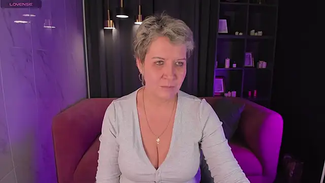Snapshot of KathySunn chatting on 12, 2, 2025 KathySunn online show from 12, 2, 2025