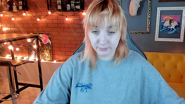 Snapshot of AsheLucker chatting on 11, 9, 2025 AsheLucker online show from 11, 9, 2025