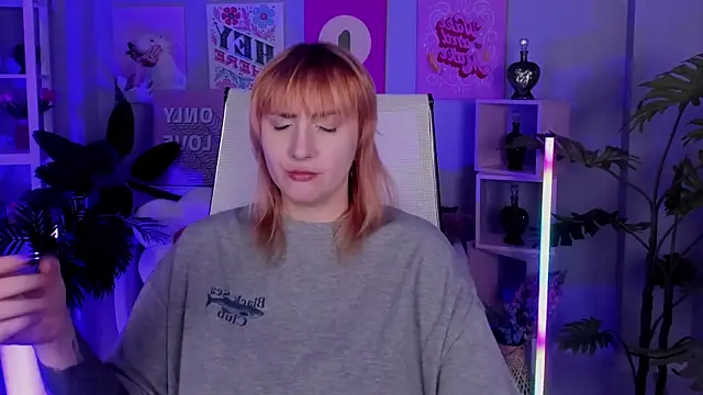 Snapshot of AsheLucker chatting on 16, 9, 2025 AsheLucker online show from 16, 9, 2025