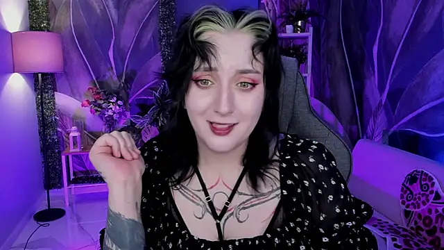 Snapshot of AsheLucker chatting on 10, 10, 2025 AsheLucker online show from 10, 10, 2025