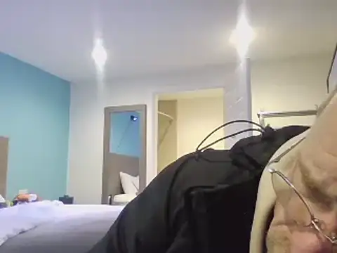 OGaddix269 online show from 19, 2, 2025