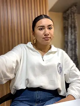 Ambar pe  online show from 22, 3, 2026