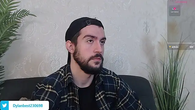 Snapshot of Dylan_Best chatting on 14, 12, 2024 Dylan Best online show from 14, 12, 2024