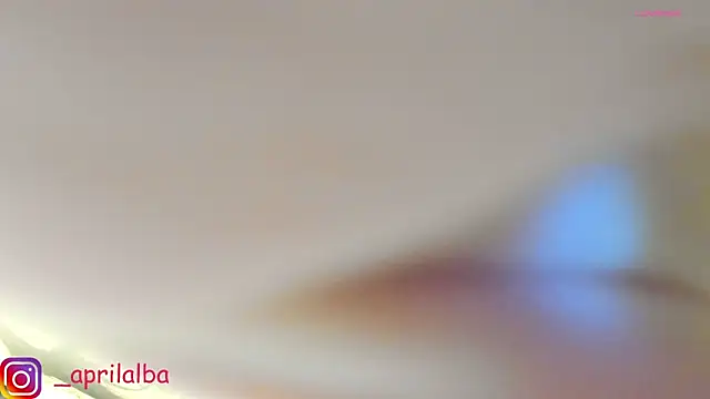 Snapshot of AprilinAlba chatting on 8, 11, 2025 AprilinAlba online show from 8, 11, 2025