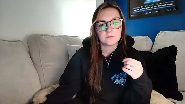 short sweetpea online show from 27, 11, 2025