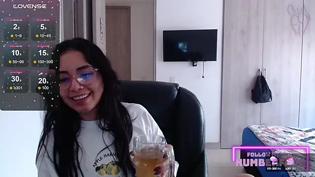 Snapshot of numberfav8 chatting on 8, 12, 2024 numberfav8 online show from 8, 12, 2024